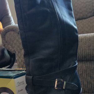 Women's 4 Inch Heeled  Size 9 Over the Knee Boots Tommy Hilfiger